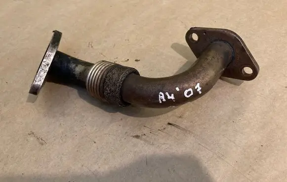 Audi A4 S4 B7 8E 8H EGR valve line/pipe/hose 038131521AJ