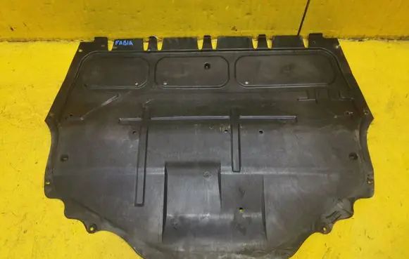 Skoda Fabia Mk3 (NJ) Engine splash shield/under tray 6R0825235E