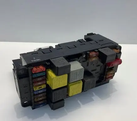 Mercedes-Benz CLK A209 C209 Fuse module 2095451101 74450400 5DK00848511