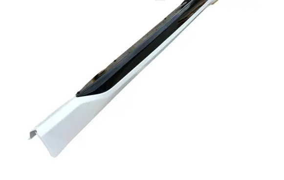 Sill/side skirt trim