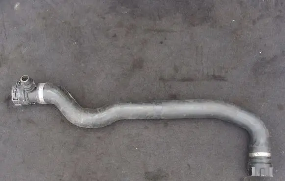 BMW 5 F10 F11 Engine coolant pipe/hose 7809818