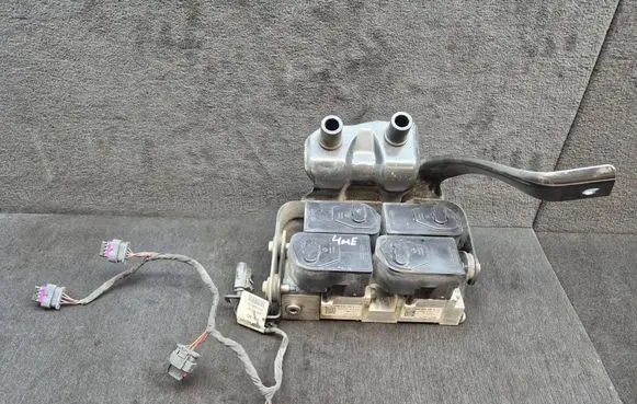 Audi Q7 4M Air conditioning (A/C) expansion valve 4M0816702A 4M0816101K 4M0816702