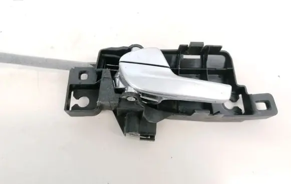 Rear door interior handle