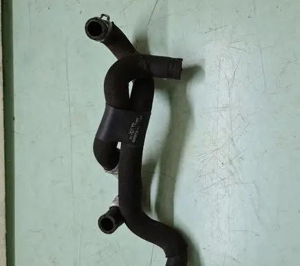 Volvo XC60 Engine coolant pipe/hose 30757649 30757649001