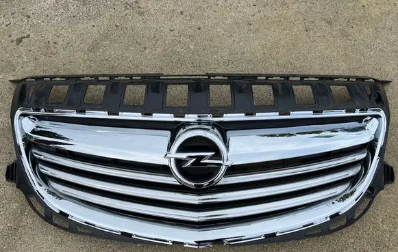 Opel Insignia A Front bumper upper radiator grill 22787080
