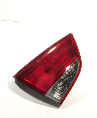 Tailgate rear/tail lights
