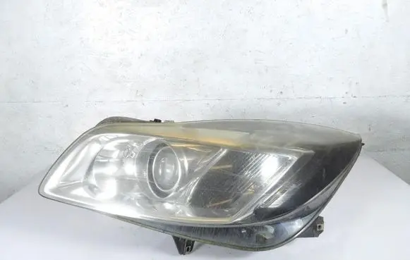 Opel Insignia A Headlight/headlamp 13226792