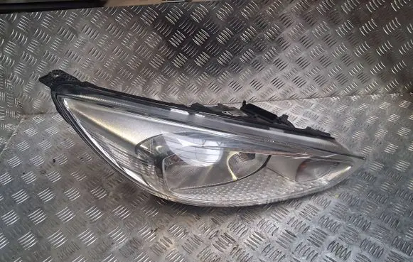 Ford Focus Headlight/headlamp