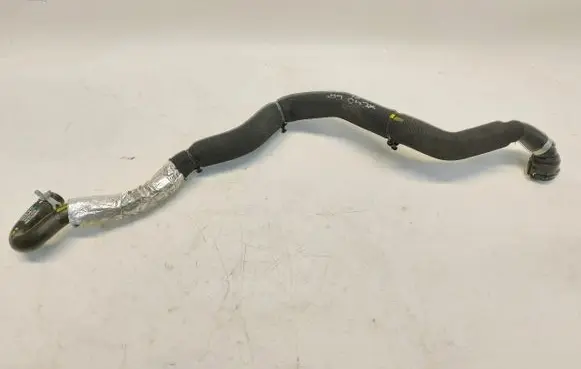 Volvo XC40 Fender mounting bracket 32339810JLK01