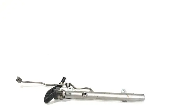 Jeep Grand Cherokee (WK) Fuel main line pipe A6420700495 0826200282 A6110780449