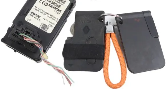 Renault Megane II Ignition key card reader 8200125077 S118539002E 07262