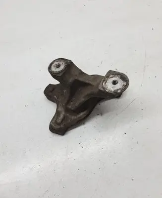 Honda CR-V Gearbox mounting bracket