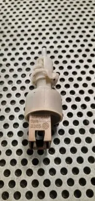 Iveco Daily 30.8 - 9 Brake pedal sensor switch B3653193