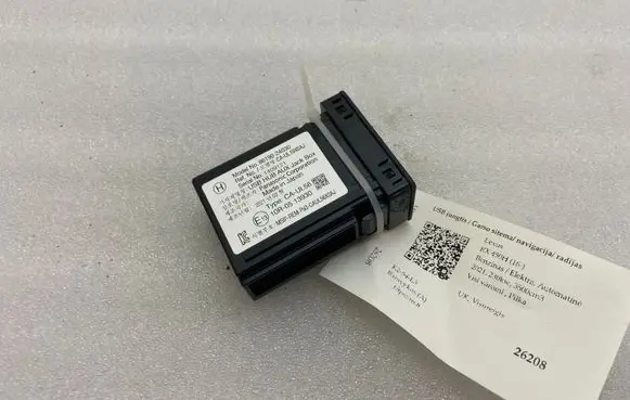 Lexus RX 450H USB socket connector 8619024030