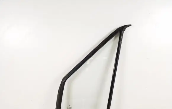 Mercedes-Benz Sprinter W901 W902 W903 W904 Front door vent window glass four-door 