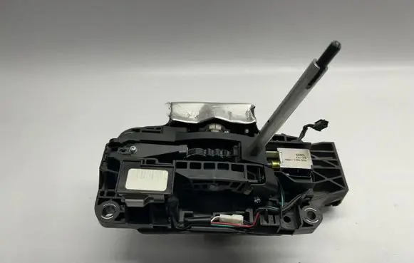 Ford Mustang VI Gear shifter/selector 75G143