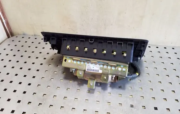 Honda CR-V Passenger airbag 77850SCAE811M1 6115402
