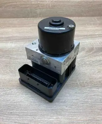 BMW 1 E81 E87 ABS Pump 6789301 6789300