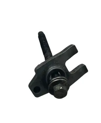 Nissan Qashqai Fuel Injector clamp holder