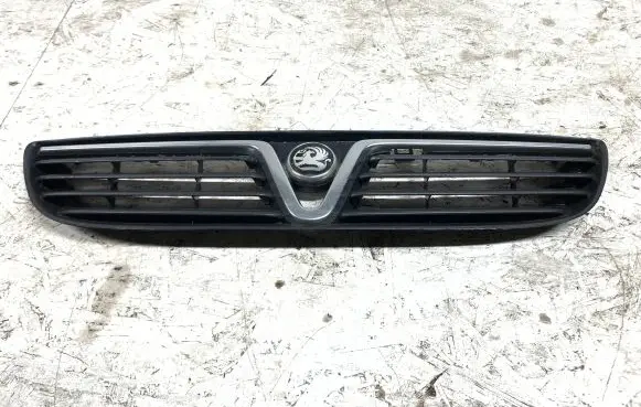 Opel Zafira A Front grill 90580686