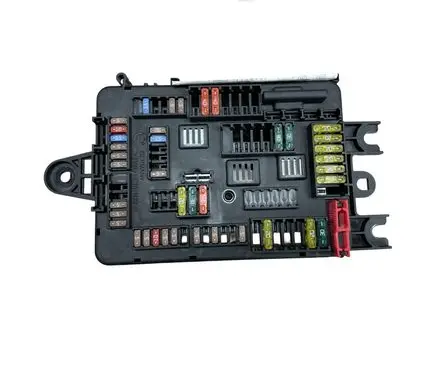 BMW 1 F20 F21 Fuse module 926111102 6114V8 19178000001