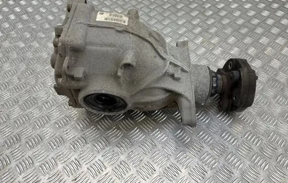 BMW 5 F10 F11 Rear differential 7630824
