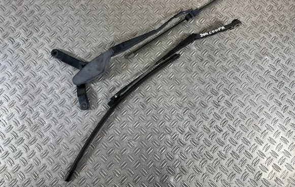 Mercedes-Benz C W204 Front wiper blade arm A2078200044