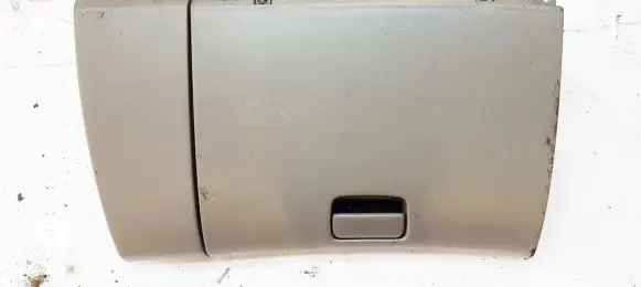 Subaru Forester SG Glove box