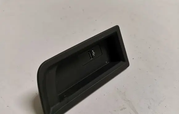 BMW 4 F36 Gran coupe AUX in-socket connector 9207358