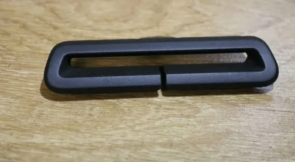 BMW 3 E90 E91 Seat belt trim 7120459