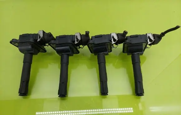 Audi A4 S4 B5 8D High voltage ignition coil CE20019