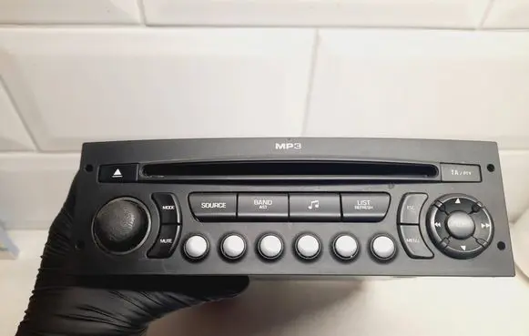 Citroen C4 I Picasso Radio/CD/DVD/GPS head unit 96646223XT PSARCD44363 A2C53250019
