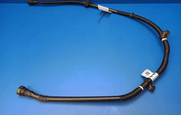 Land Rover Discovery 5 Fuel line pipe HY329N099AD