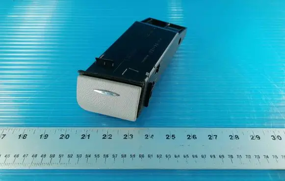 Mercedes-Benz E W211 Panel drawer/shelf pad A2116801952