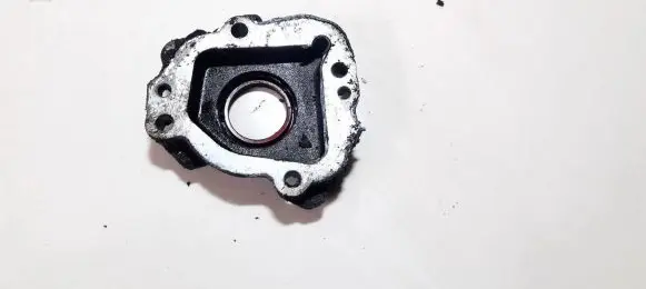 Volvo S40, V40 Engine mounting bracket