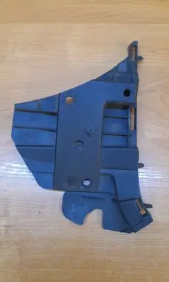 Volvo S80 Front bumper mounting bracket 31265344