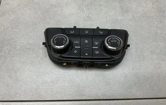 Opel Mokka Climate control unit 13474055