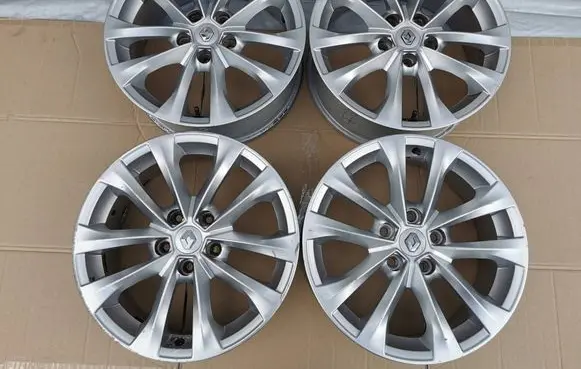 Renault Megane IV R17 alloy rim 403005049R