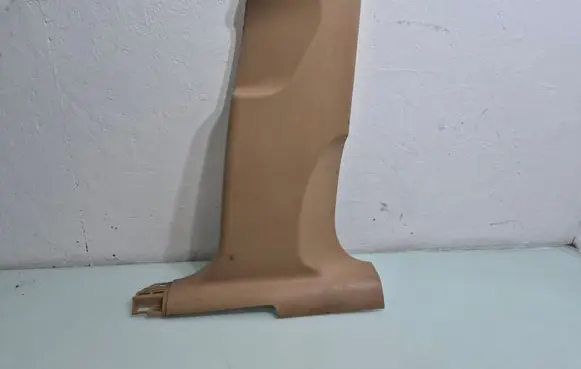 Porsche Macan (95B) (B) pillar trim (bottom) 95B867240