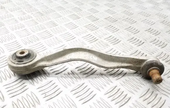 Volkswagen PASSAT B5 Front control arm 4D0407510