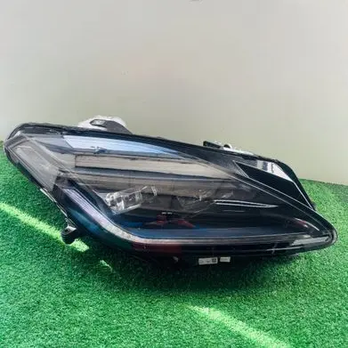Jaguar E-Pace Headlight/headlamp 9Mc313W029