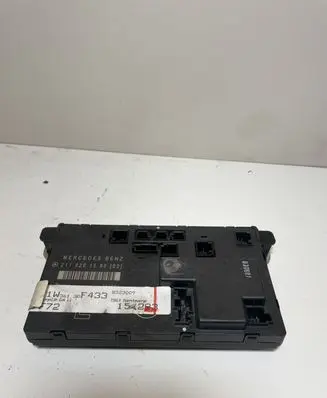Mercedes-Benz E W211 Door control unit/module 2118201585