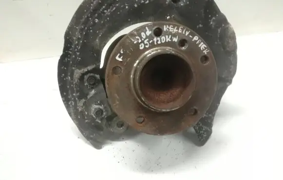 BMW 5 E60 E61 Front wheel hub