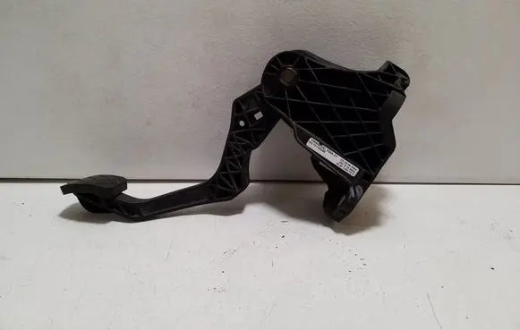Clutch pedal