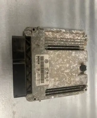Volkswagen Touran I Engine control unit/module 03G906016CD 1039S06219 0281011945