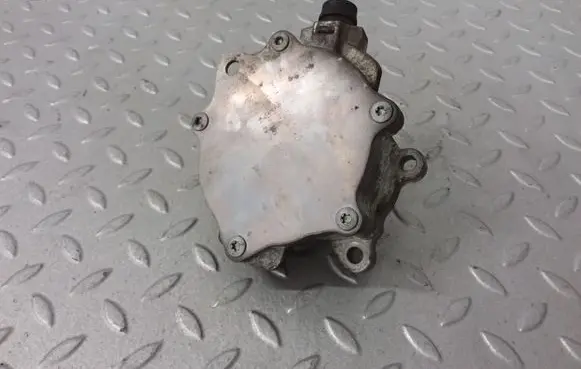Volvo XC90 Vacuum pump BB5E2A451BD