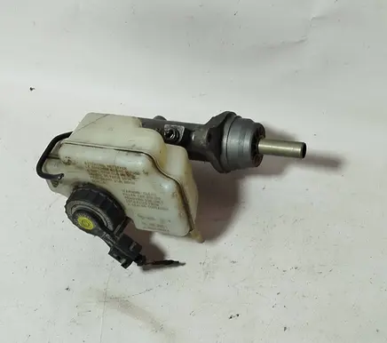 Volkswagen Jetta V Master brake cylinder 1k1611301c