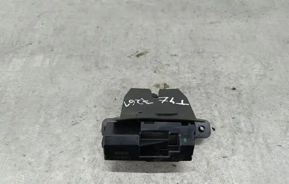 Ford Fiesta Tailgate lock latch 8A61A442A66BC