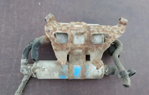 Chrysler Crossfire Fuel injection high pressure pump 05102594AA A0004707894 0004707894