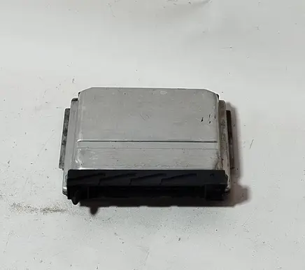 Volvo V70 Engine control unit/module 0281001776 28SA4018